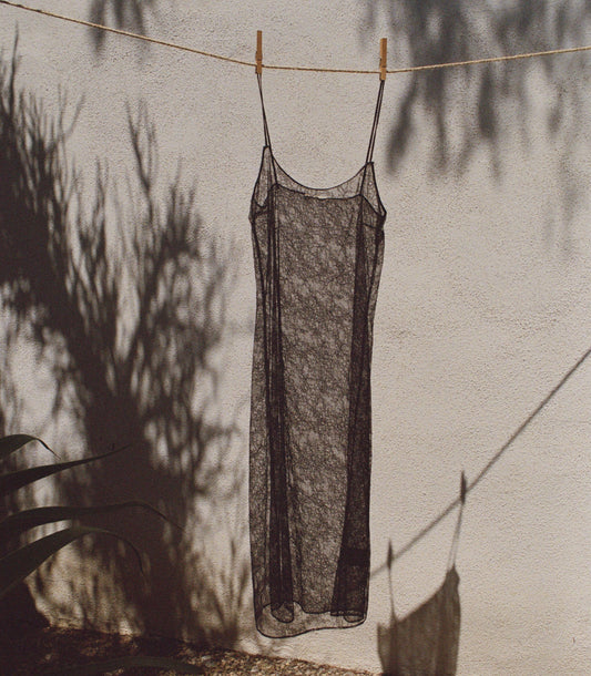 AMEDINE SLIP -- BLACK
